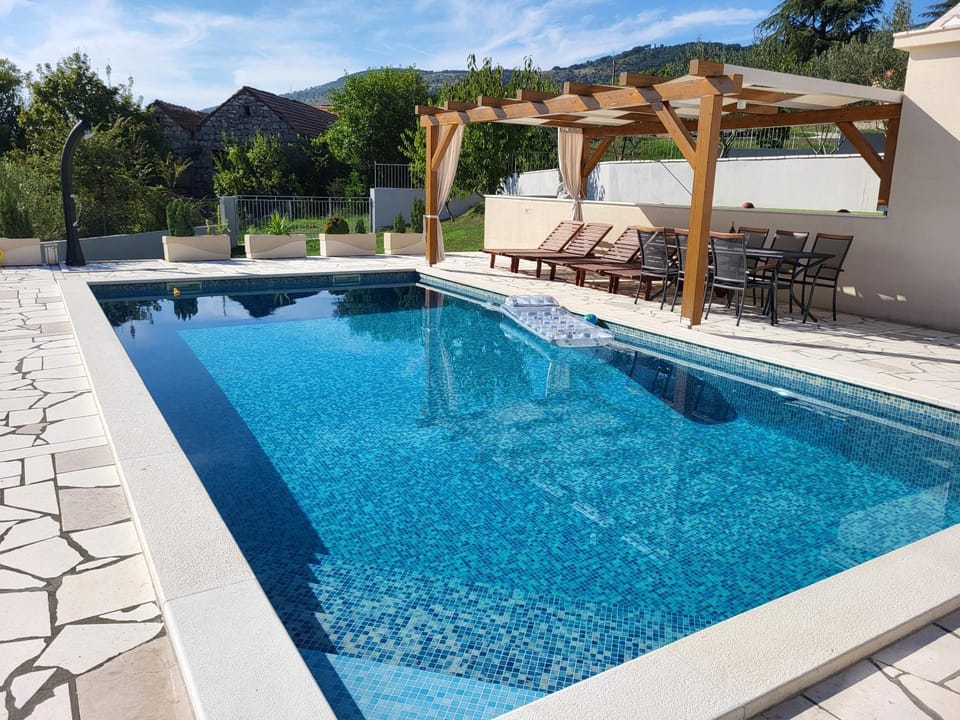 Villa Gorana with large private pool Villa in Split-Dalmatia County