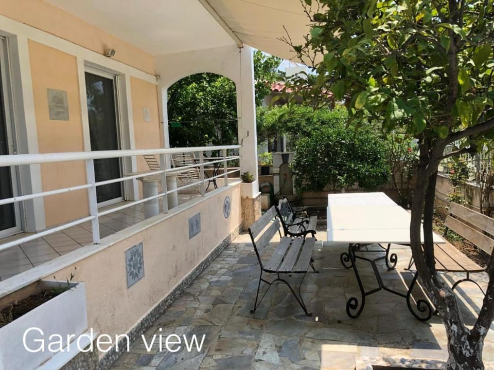 Gnick Apartments 600m from the coast Apartment in East Attica Regional Unit, Greece