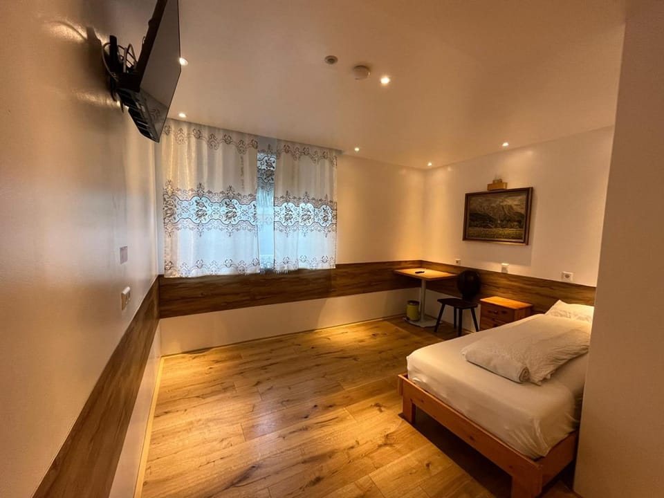 TU Ferienzimmer in Ulm Stadtmitte Bed and Breakfast in Neu-Ulm