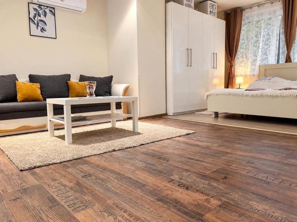 Living room, Bedroom, On site