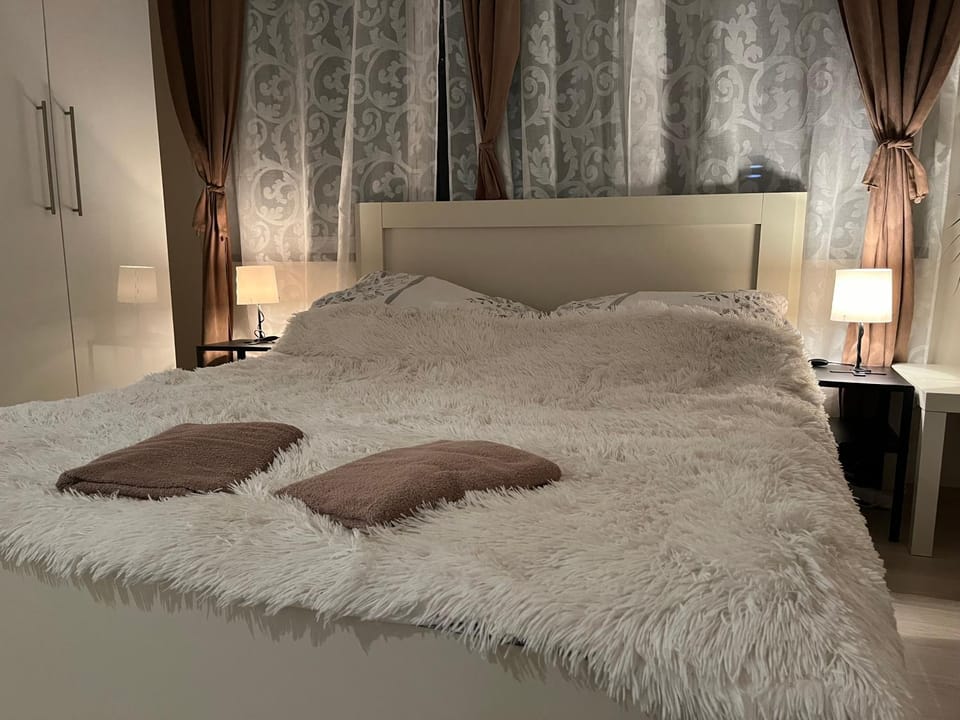 Bed, Other