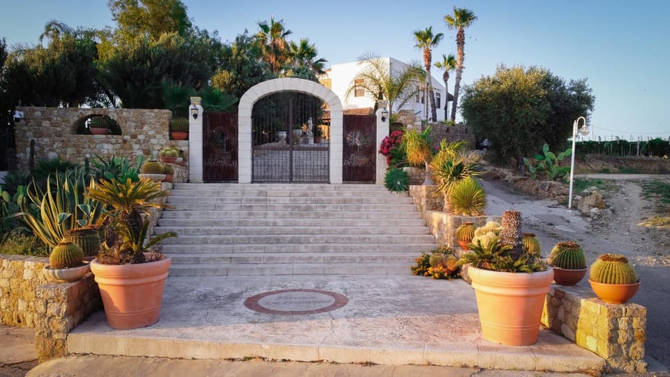 Tenuta De Francisci Farm Stay in Sicily