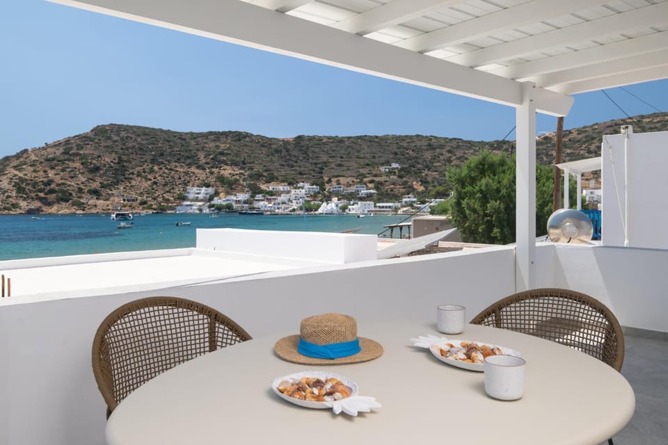 Studio Anna Bed and Breakfast in Milos