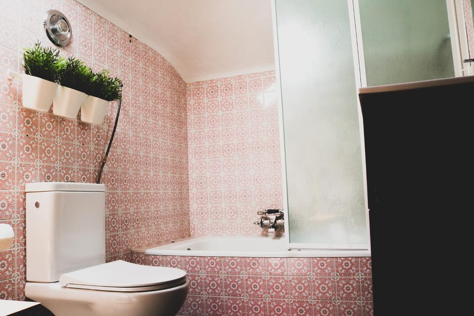 Toilet, Bathroom