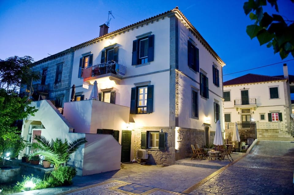 Artemis Traditional Hotel Apartment hotel in Decentralized Administration of the Aegean