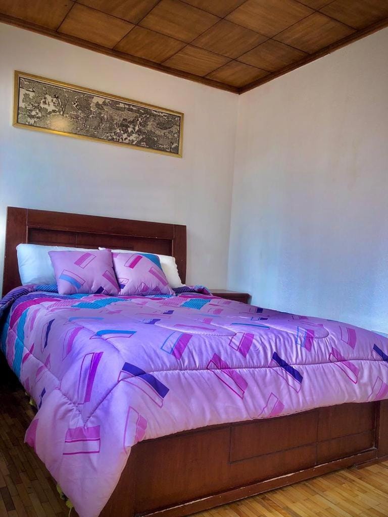 Hostal Café Tiana Bed and Breakfast in Cotopaxi, Ecuador