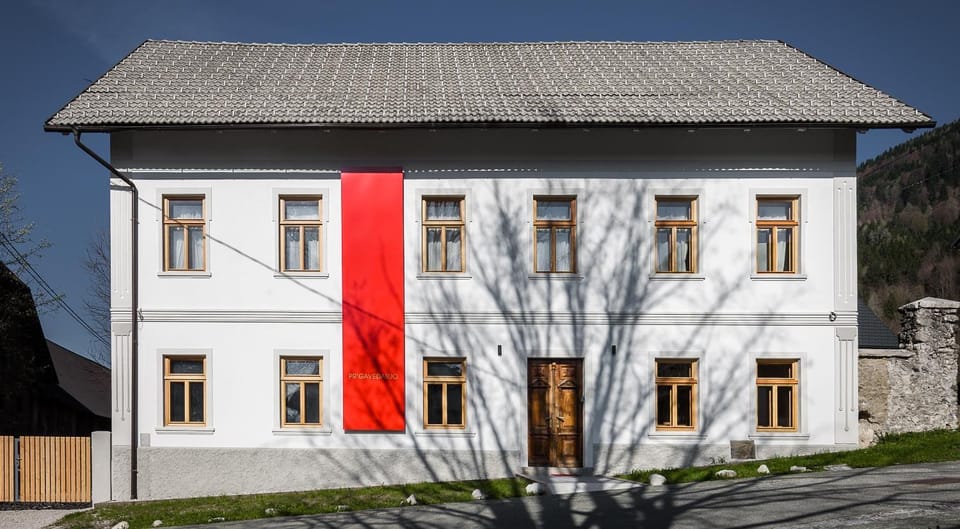 Property building, Facade/entrance