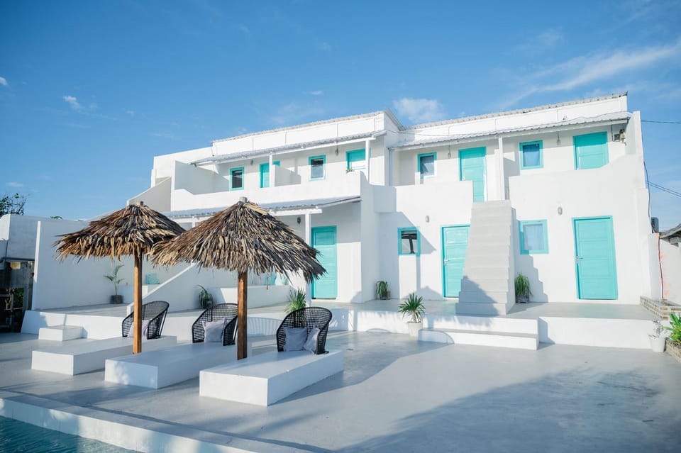 Property building, Pool view, Swimming pool, sunbed