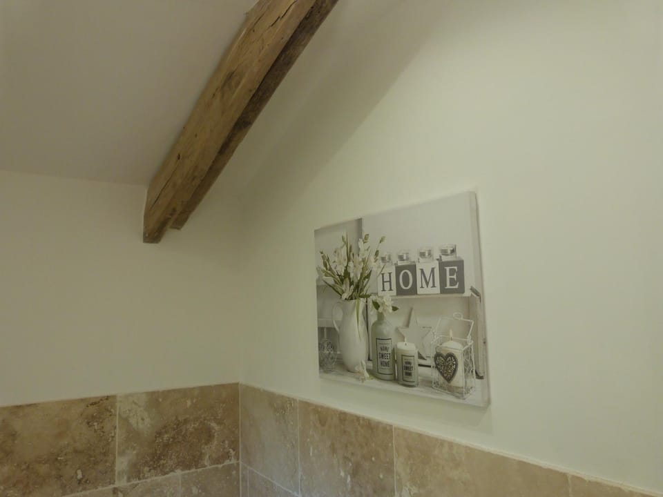Bathroom, Decorative detail