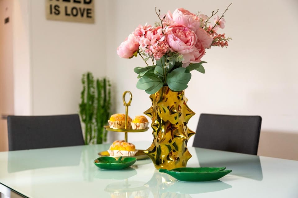 Decorative detail, Dining area