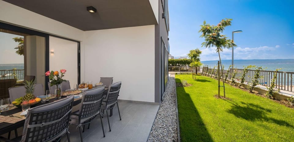 Villa Four Brothers - Exclusive Apartment Apartment in Podstrana
