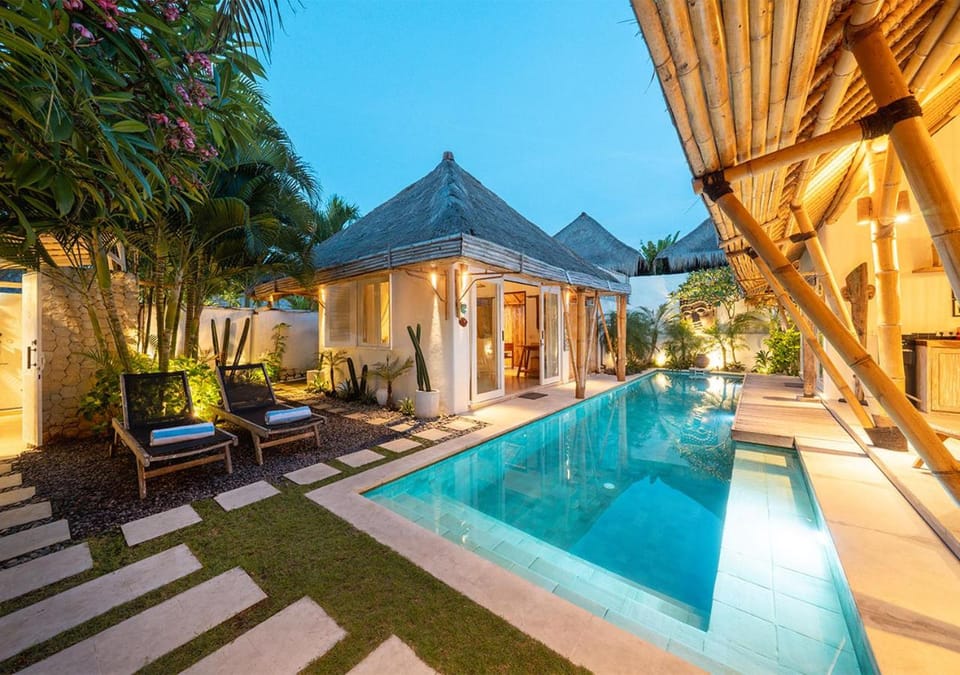 Property building, Swimming pool