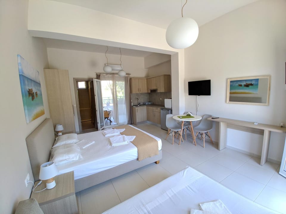 Minimalistic Apartment Near the Sea House in Crete