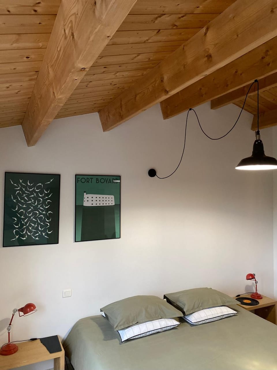 Bed, Photo of the whole room
