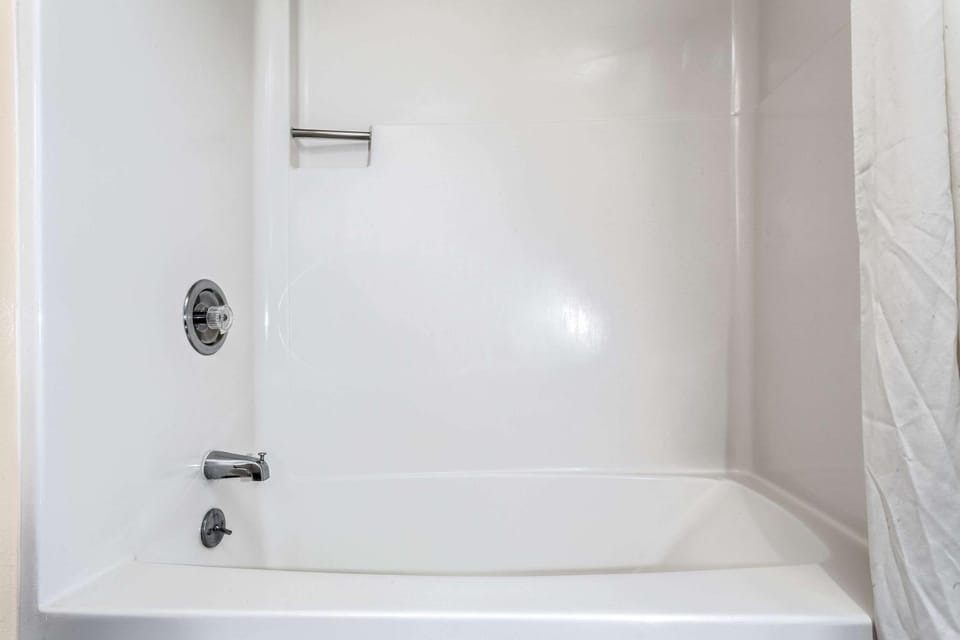 Bathroom, Photo of the whole room, On site