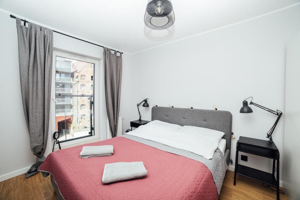 Bedroom, Landmark view, Street view