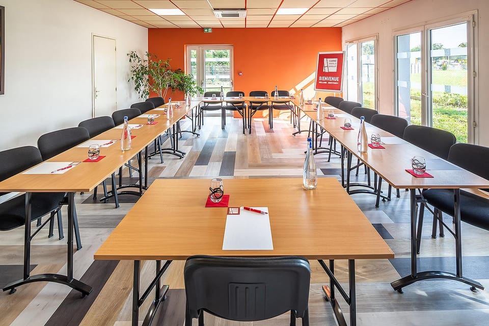 Meeting/conference room