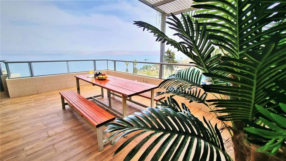 Natural landscape, View (from property/room), Balcony/Terrace, Balcony/Terrace, Sea view