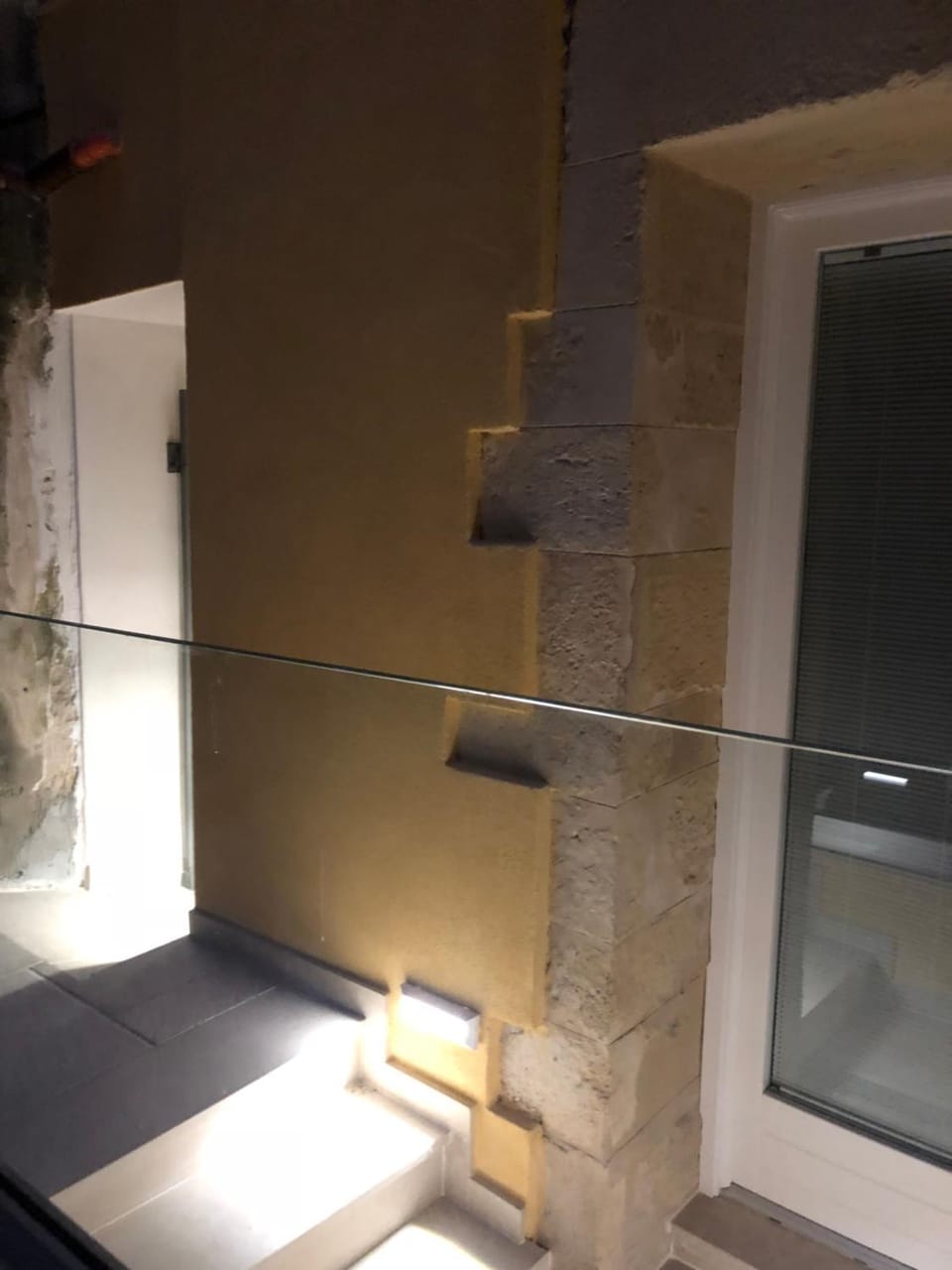 Property building, Facade/entrance, Other, Decorative detail, On site