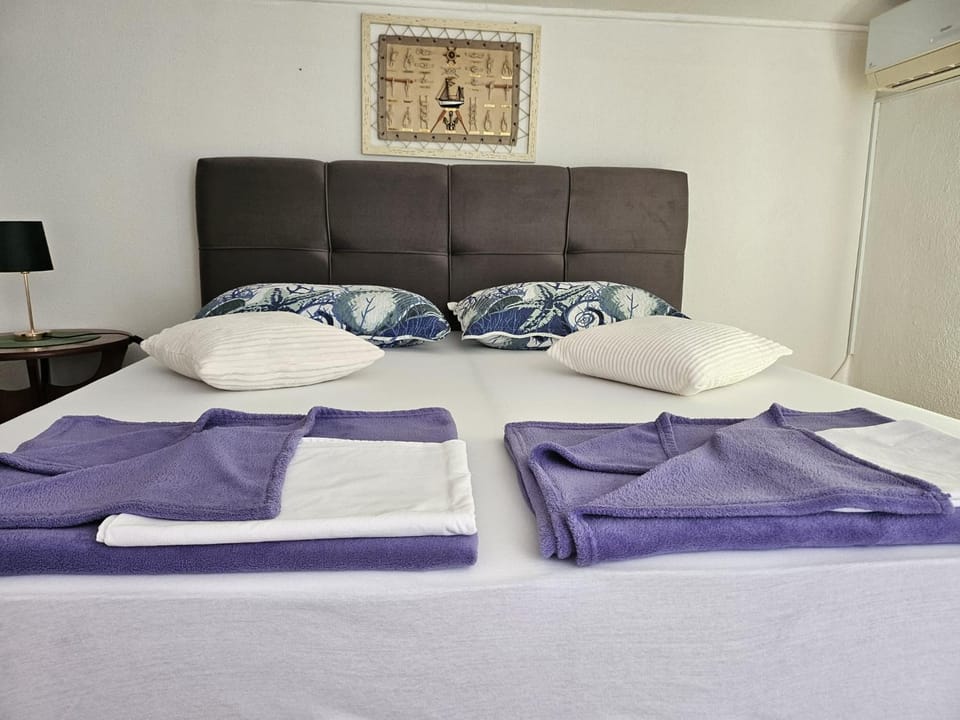 Ana & Stela Apartment in Zadar County