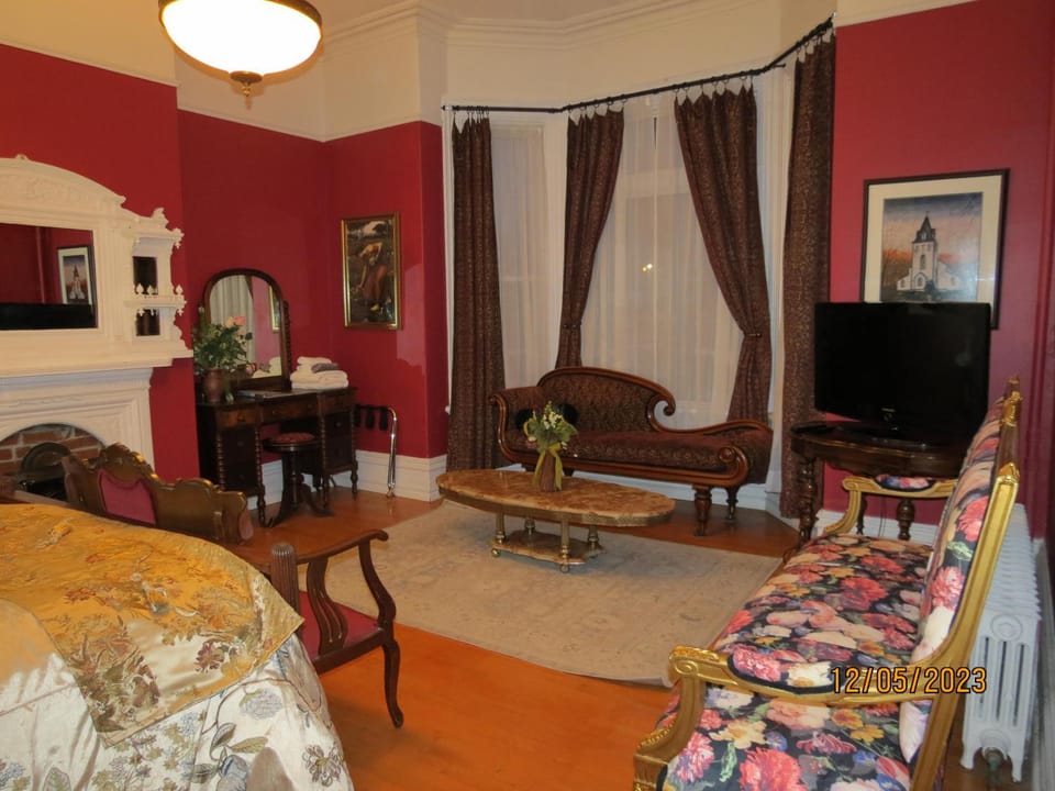 The Roses Heritage Inn Bed and Breakfast in St Johns