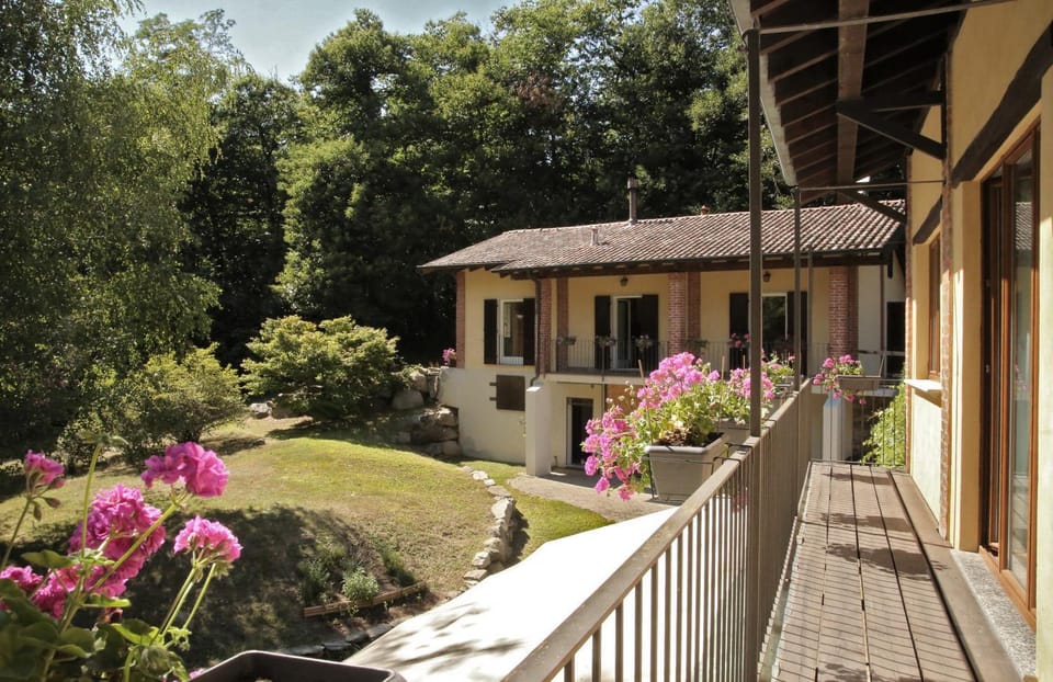 Property building, Balcony/Terrace, Garden view
