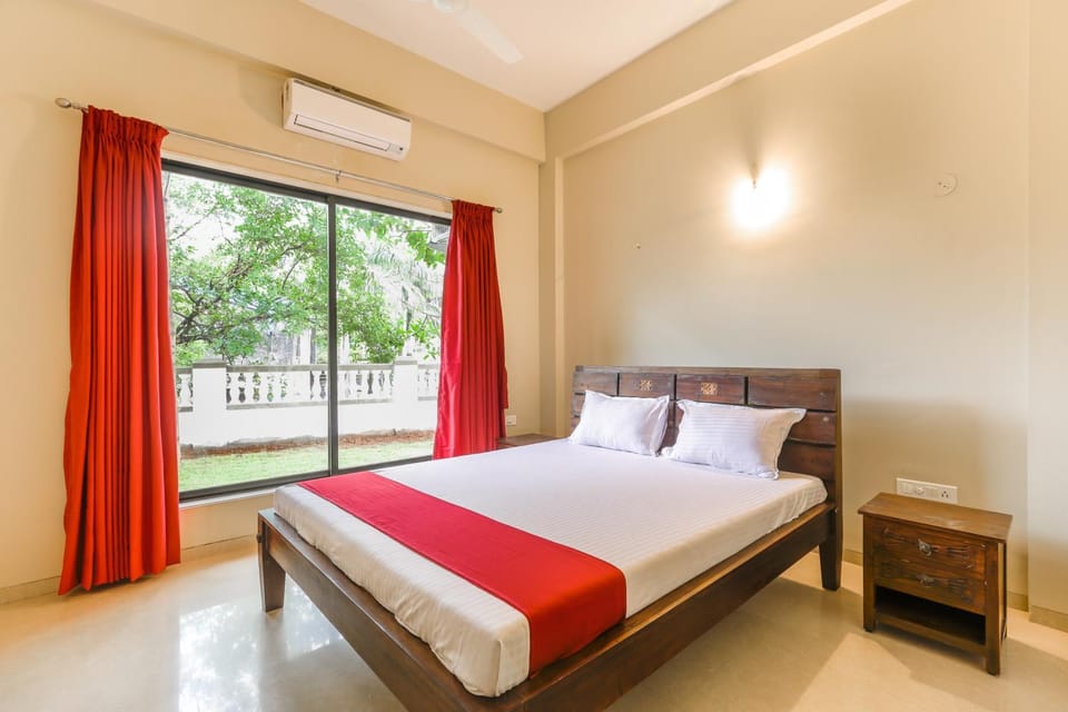 Bedroom, Garden view