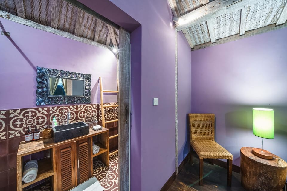 Villa West - Charming 2 bdr villa in Oberoi - PERFECT LOCATION! Villa in Kuta