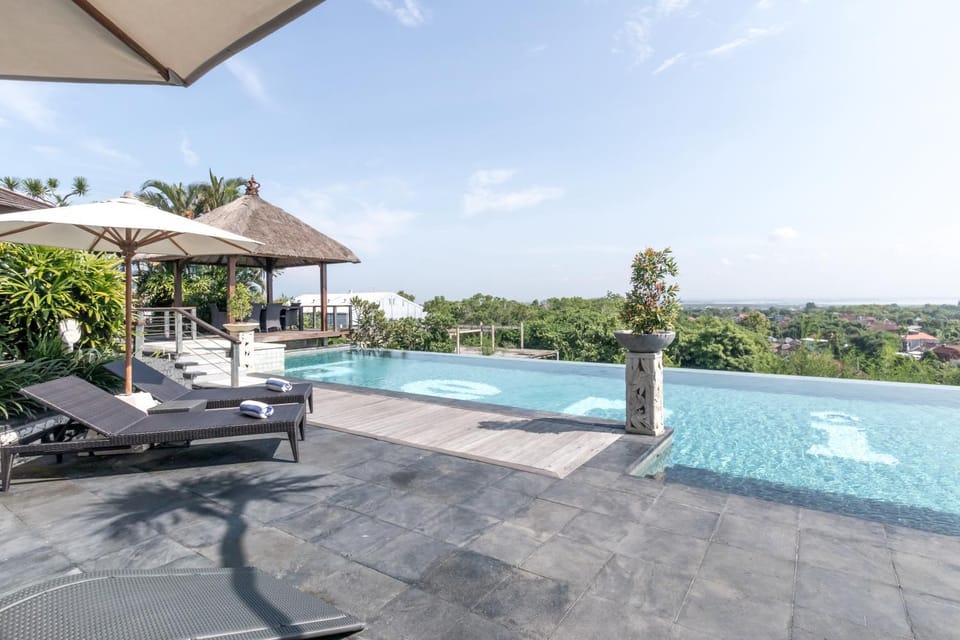 Pool view, Swimming pool