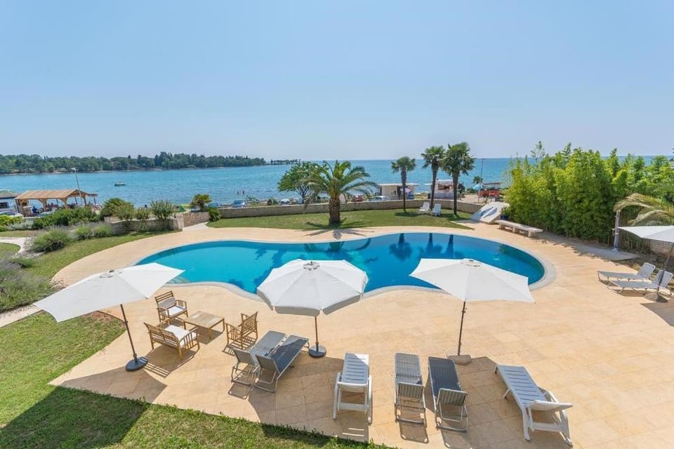 Sea view, Swimming pool