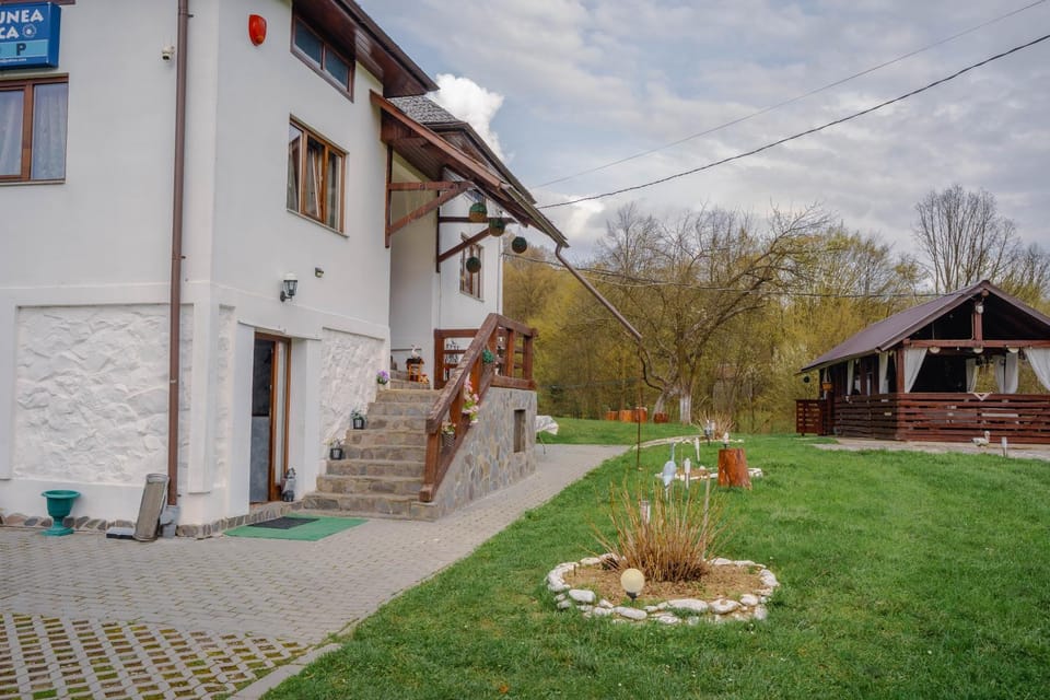 Inner courtyard view