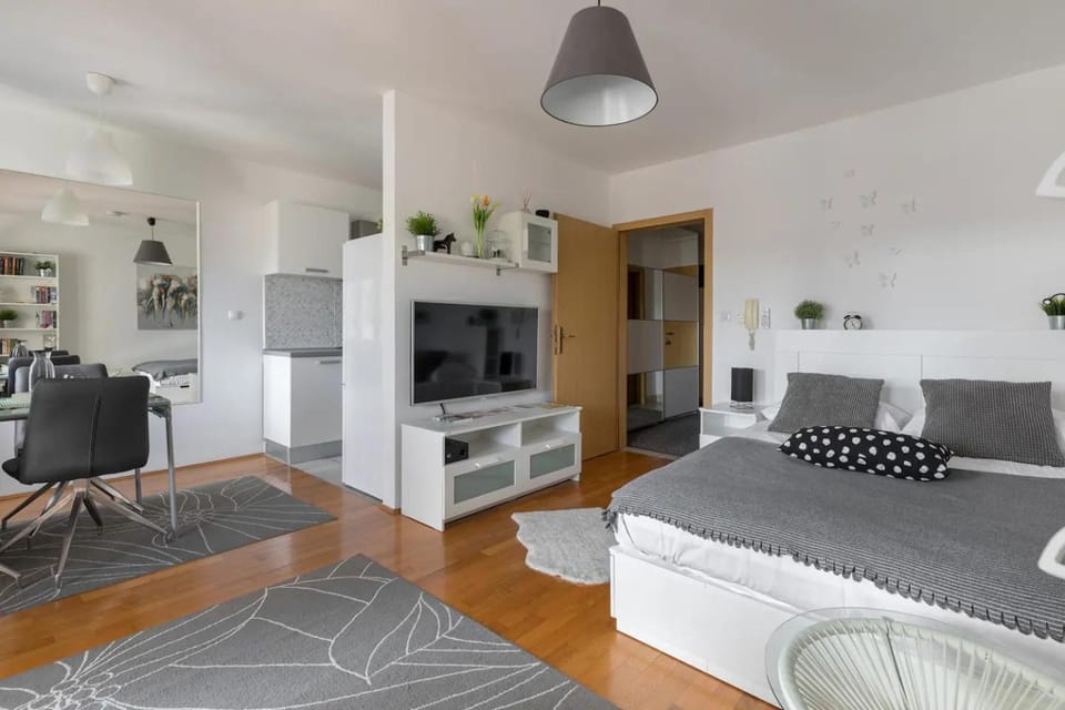 Living room, Bedroom