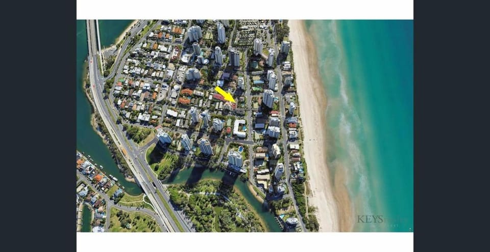 Chidori Court Apartment hotel in Surfers Paradise