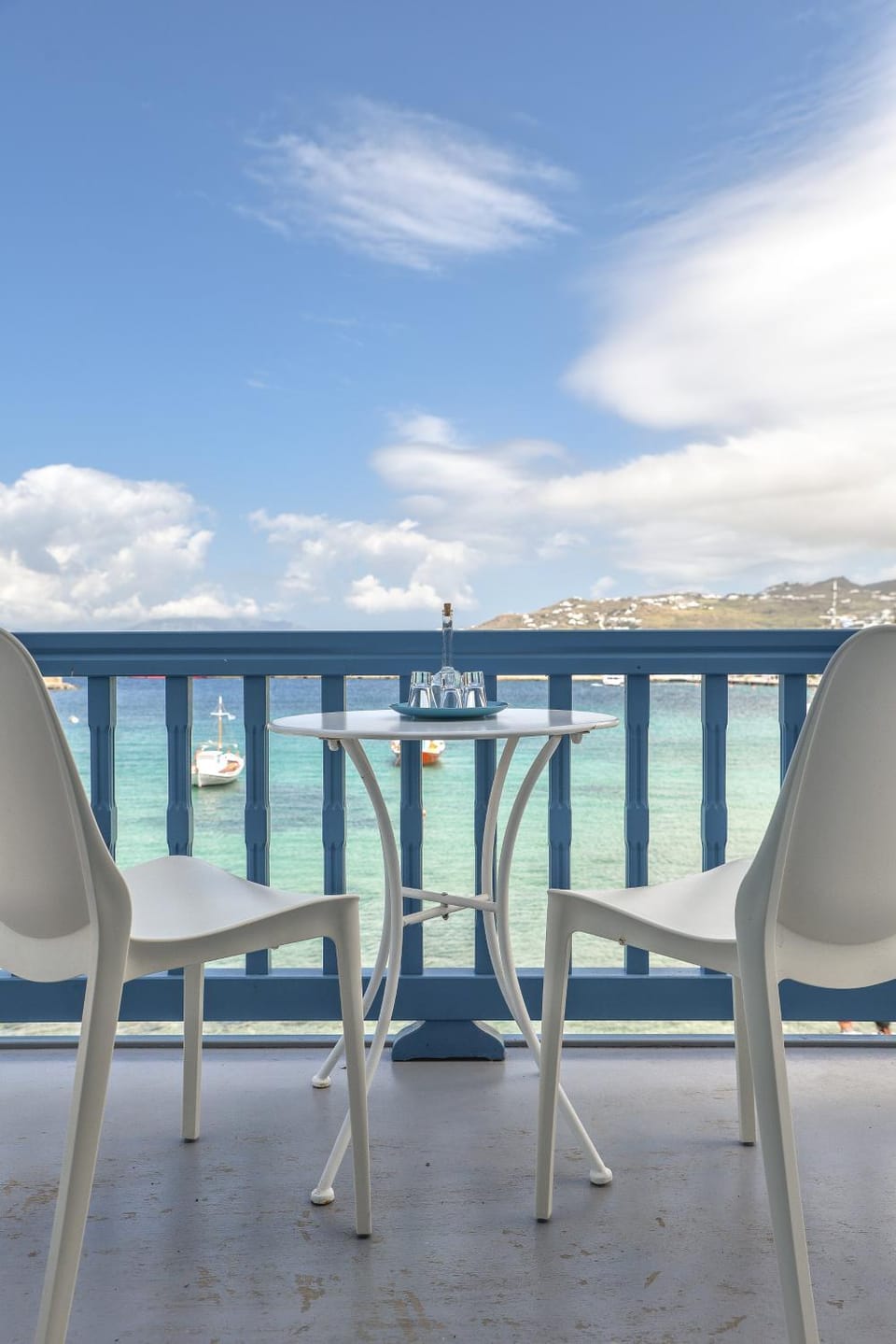 White Memories, seafront luxury apartment Mykonos House in Mykonos