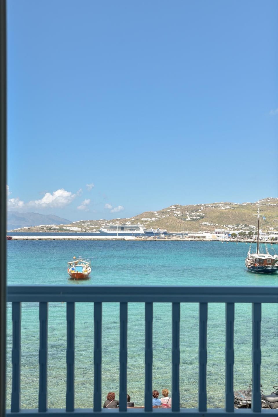 White Memories, seafront luxury apartment Mykonos House in Mykonos