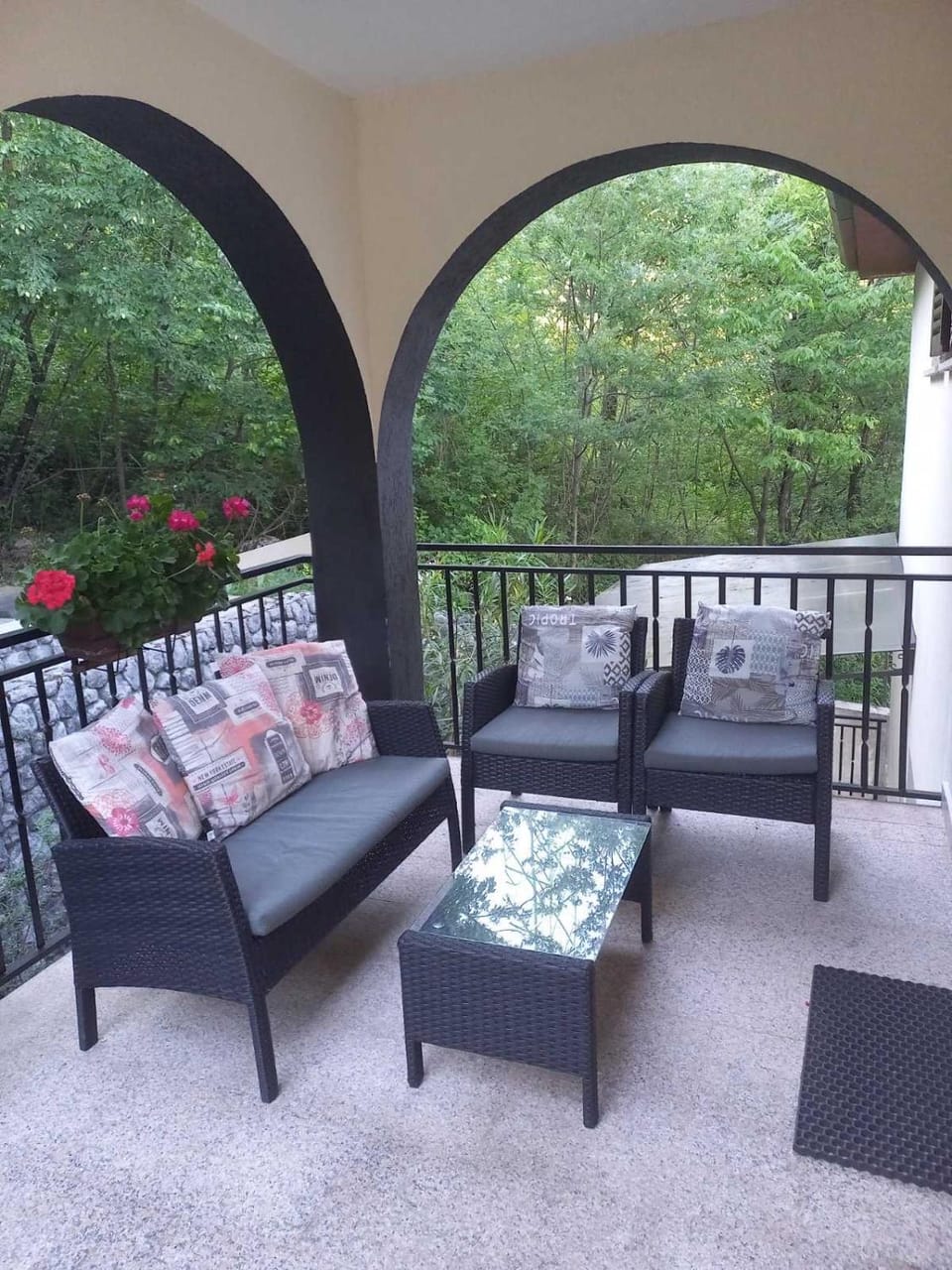Seating area