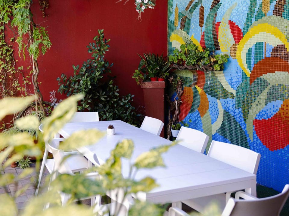 Restaurant/places to eat, Swimming pool