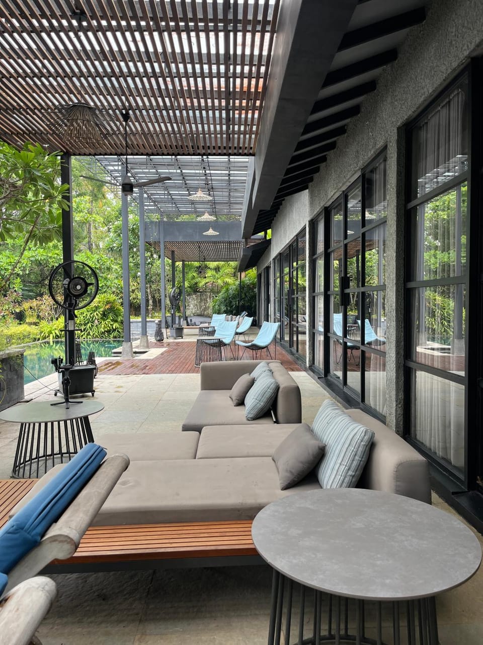 Property building, Seating area