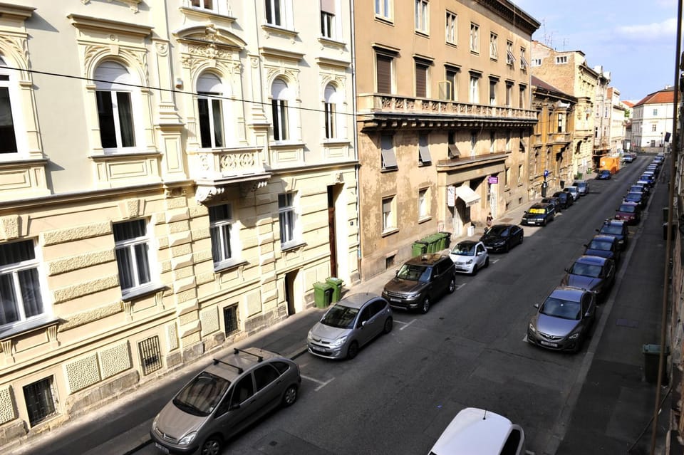 Neighbourhood