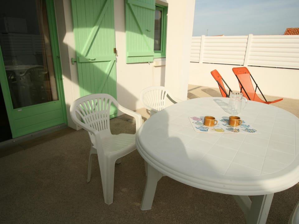 Maison cosy à 900m de la plage avec jardin clos et parking privatif - FR-1-22-182 House in La Tranche-sur-Mer