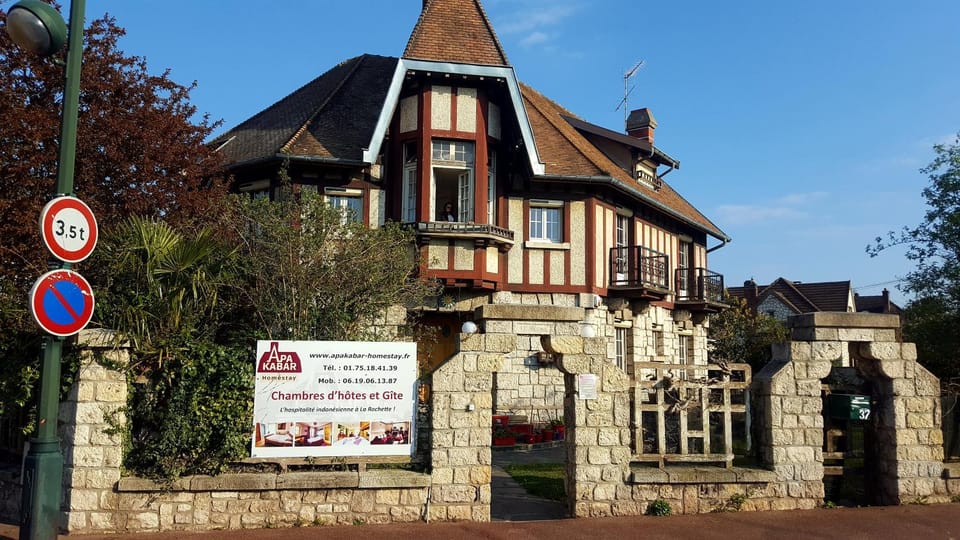 Property logo or sign