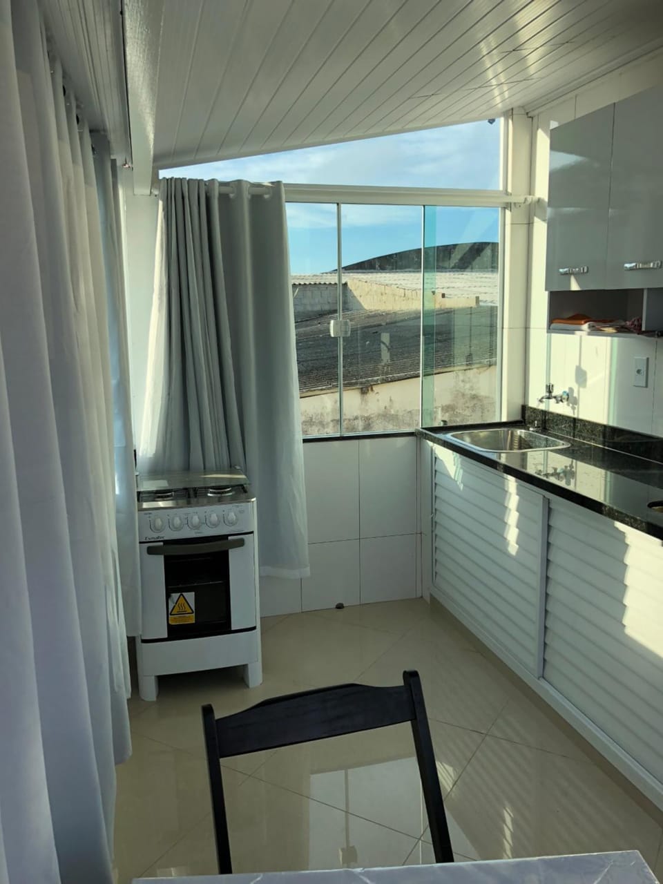 Kitchen or kitchenette, Communal kitchen