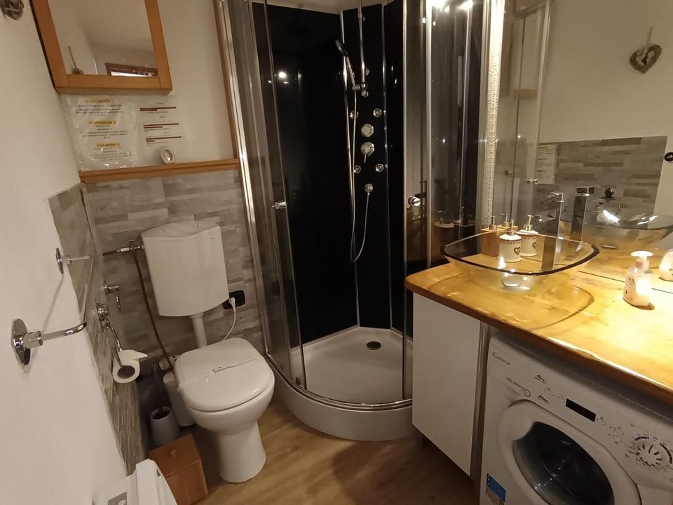 Appartement skis aux pieds avec terrasse, animaux admis, 6 pers. - FR-1-445-20 Apartment in Montgenèvre