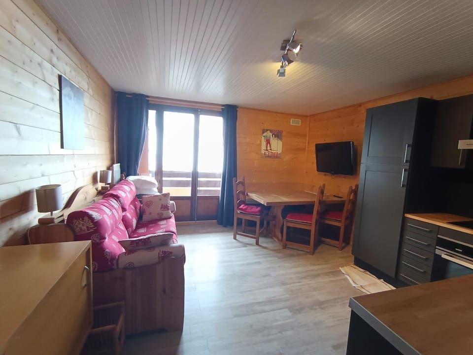 Confortable studio 3* avec balcon sud et parking à Montgenèvre - FR-1-445-41 Apartment in Montgenèvre