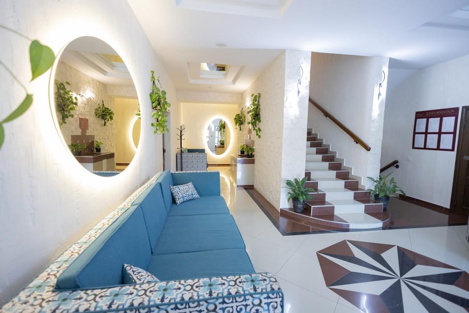 Facade/entrance, Living room, Other, Seating area, Area and facilities