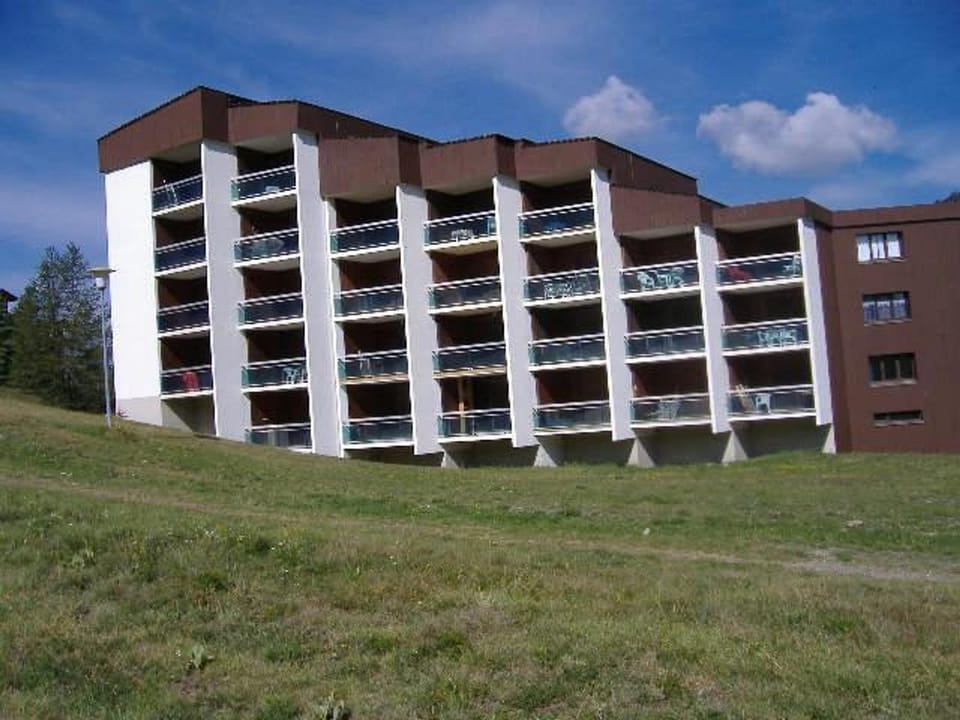 Studio 4 pers confort avec lave-vaisselle, lave-linge, balcon, animaux admis - FR-1-445-71 Apartment in Montgenèvre