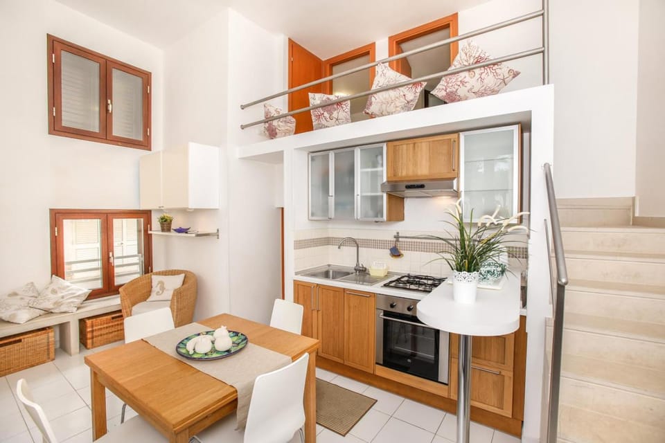 Kitchen or kitchenette, Living room, Dining area