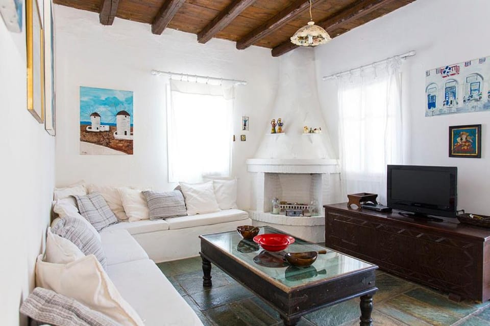 Traditional Mykonian Villa Villa in Ornos