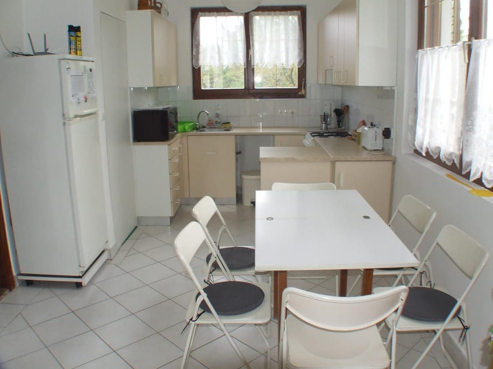 Boby nyaraló House in Hungary