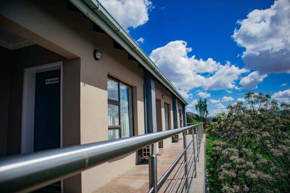 Property building, View (from property/room), Balcony/Terrace